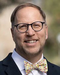 Headshot of Gregory Tomso
